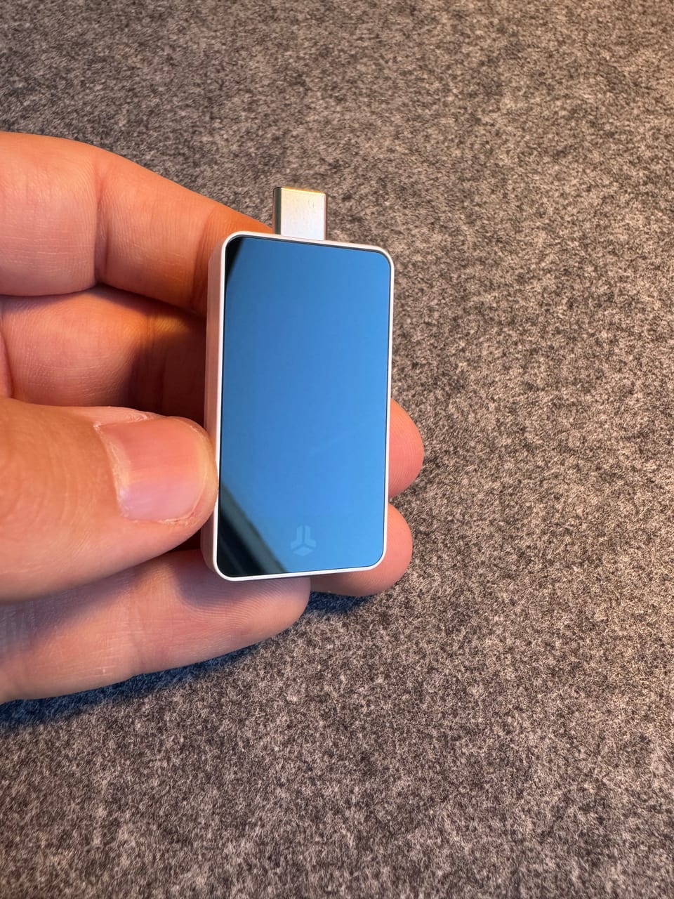 Vorderseite der BitBox02 Nova